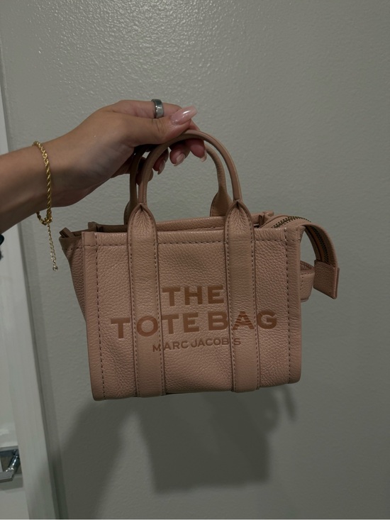 Marc Jacobs Handbags - Marc Jacobs Small The Tote Bag in Blush